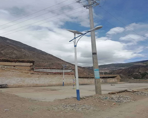 遵义太阳能路灯厂家是怎样配置的